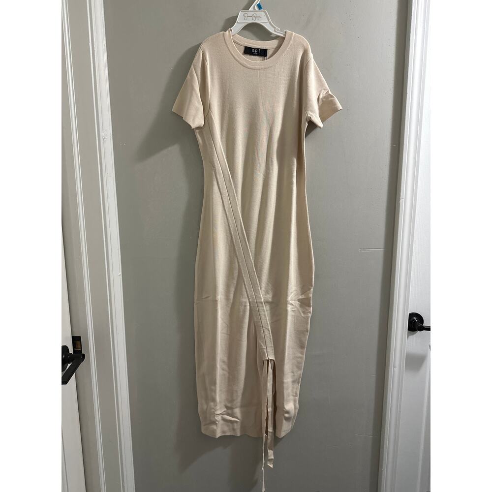 OPT One Pretty Time Ruched Front Dress Size‎ XXS Midi Cream Dress